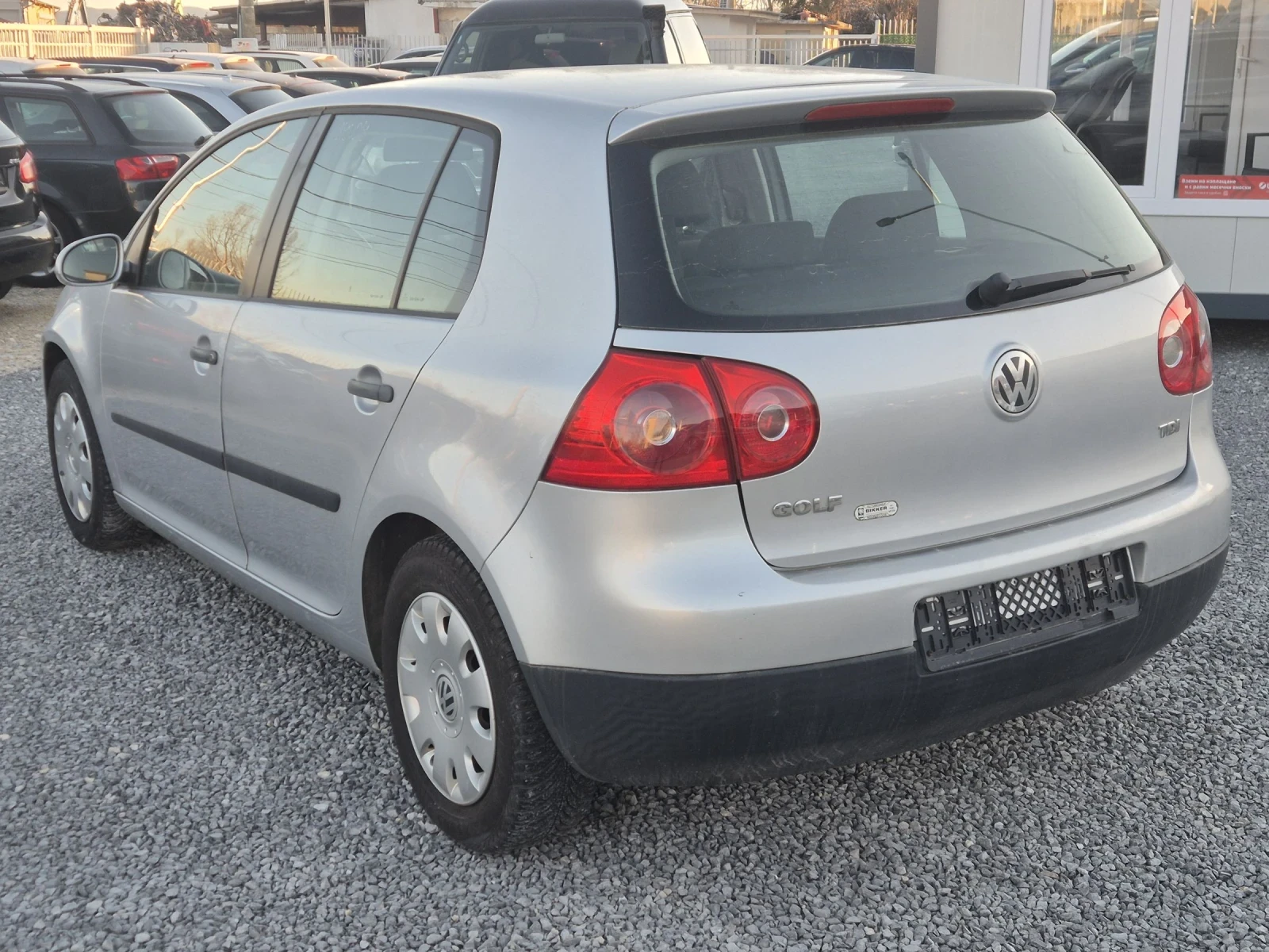 VW Golf 1.9 TDI, снимка 6 - Автомобили и джипове - 52361900