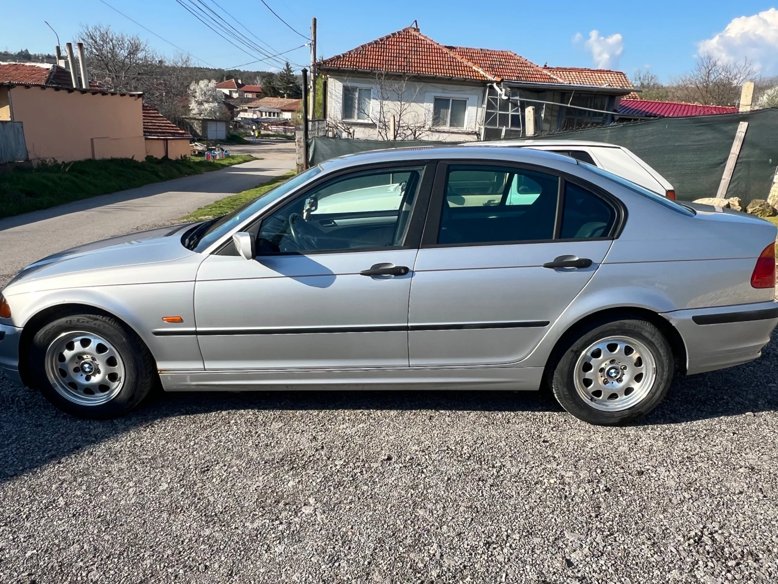 BMW 318, снимка 3 - Автомобили и джипове - 54100106