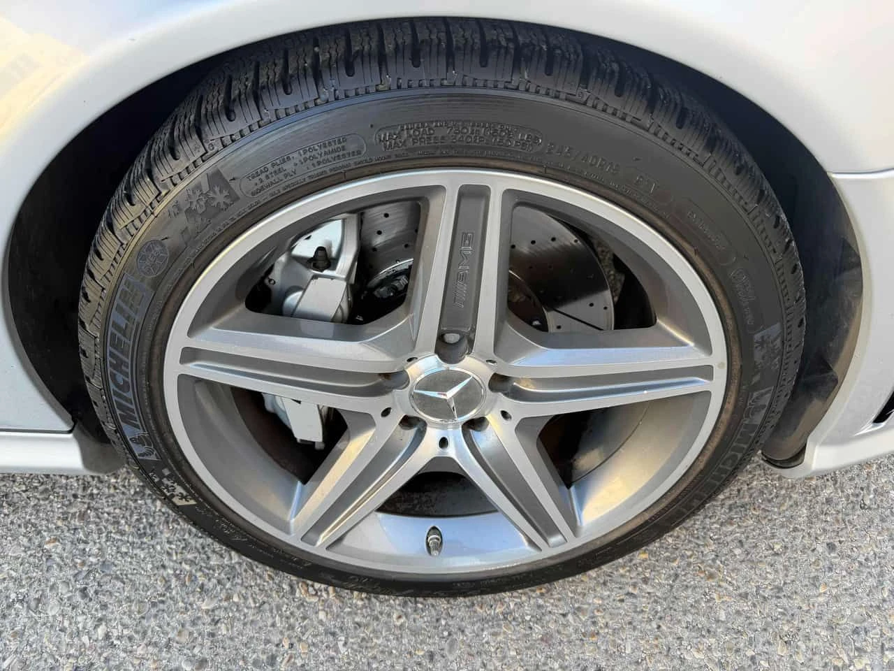 Mercedes-Benz E 63 AMG * CARFAX * АВТОКРЕДИТ БЕЗ ПЪРВОНАЧАЛНА ВНОСКА, снимка 9 - Автомобили и джипове - 54863991