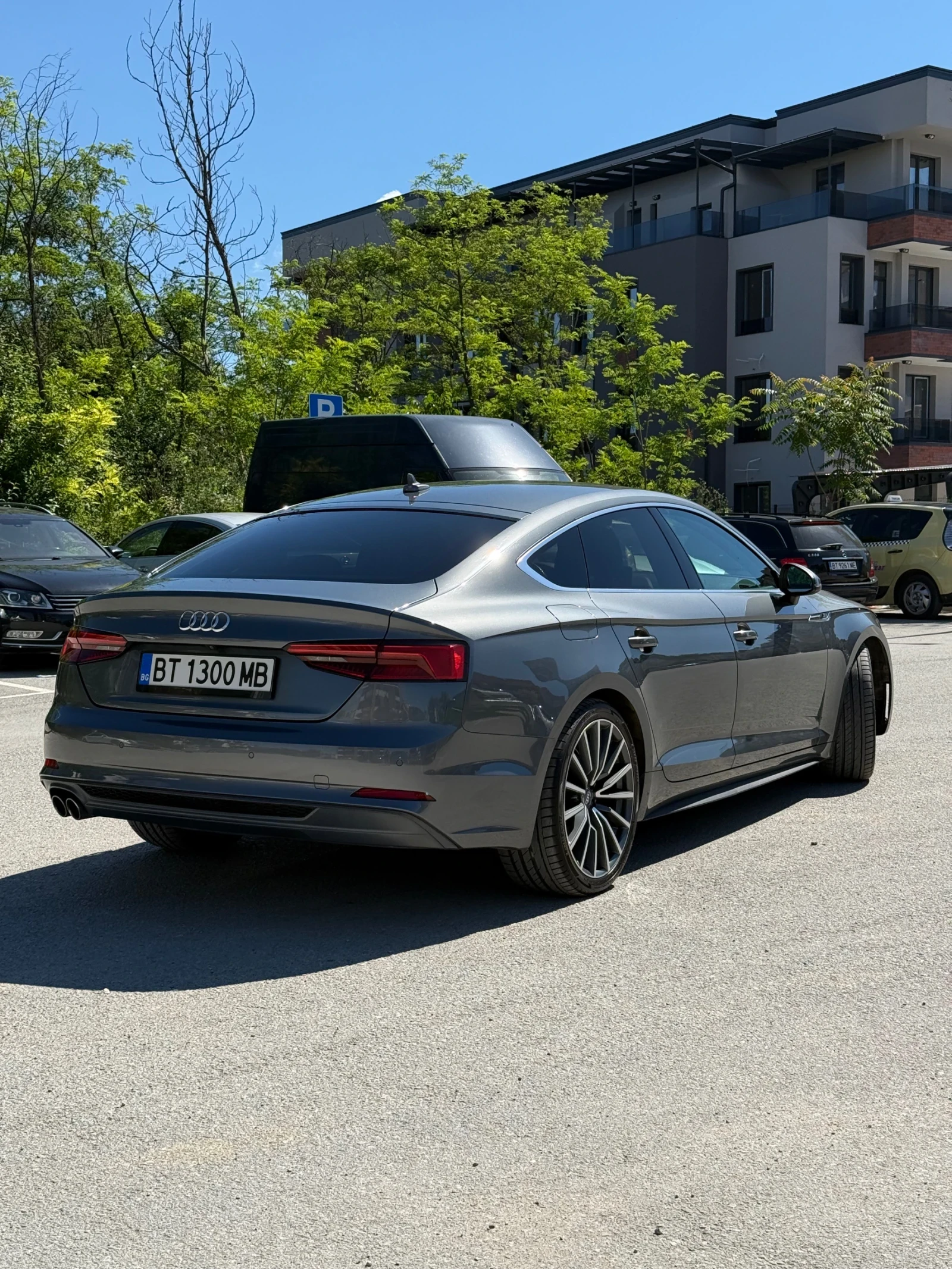 Audi A5 2.0 TDI, снимка 3 - Автомобили и джипове - 54910685