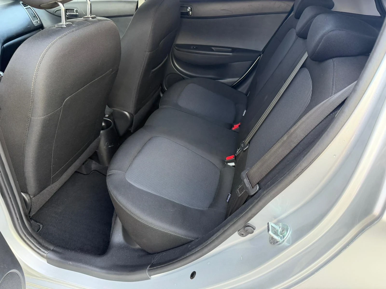 Hyundai I20 1.4I AUTOMATIK KLIMATIK EVRO 5B ЛИЗИНГ!!!, снимка 16 - Автомобили и джипове - 54932132