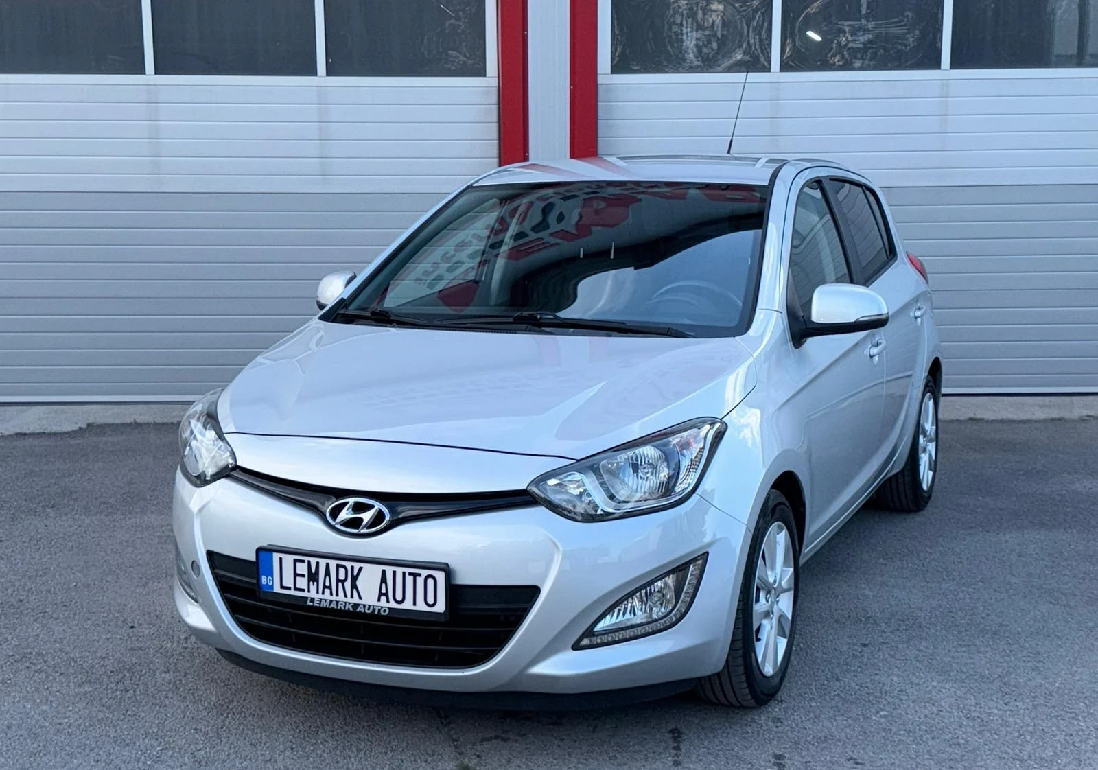 Hyundai I20 1.4I AUTOMATIK KLIMATIK EVRO 5B ЛИЗИНГ!!!, снимка 2 - Автомобили и джипове - 54932132