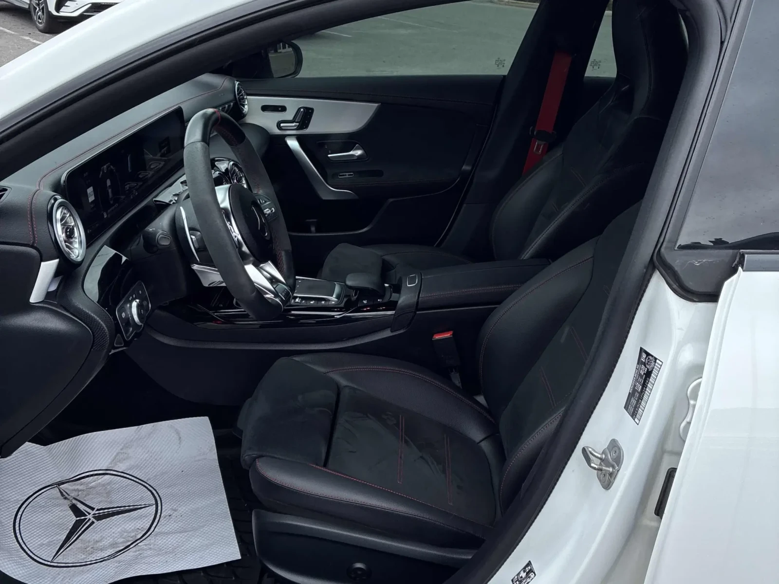 Mercedes-Benz CLA 45 AMG 2 КЛЮЧА * ПАНОРАМА * ПОДГРЕВИ * CARFAX, снимка 10 - Автомобили и джипове - 55072765