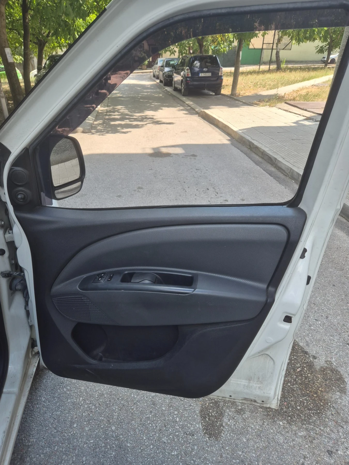 Fiat Doblo 1.3мулти джет 90 коня, снимка 6 - Автомобили и джипове - 56238508