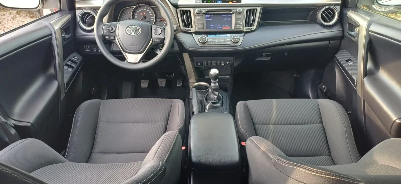 Toyota Rav4, снимка 10 - Автомобили и джипове - 52496694