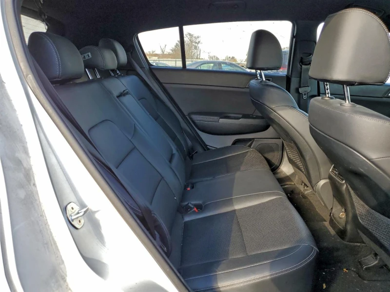 Kia Sportage, снимка 10 - Автомобили и джипове - 53502660