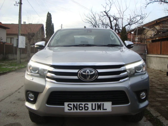 Toyota Hilux 2.4 D-4D
