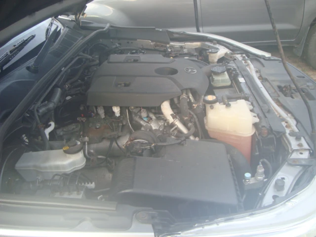 Toyota Hilux 2.4 D-4D, снимка 13 - Автомобили и джипове - 52729242