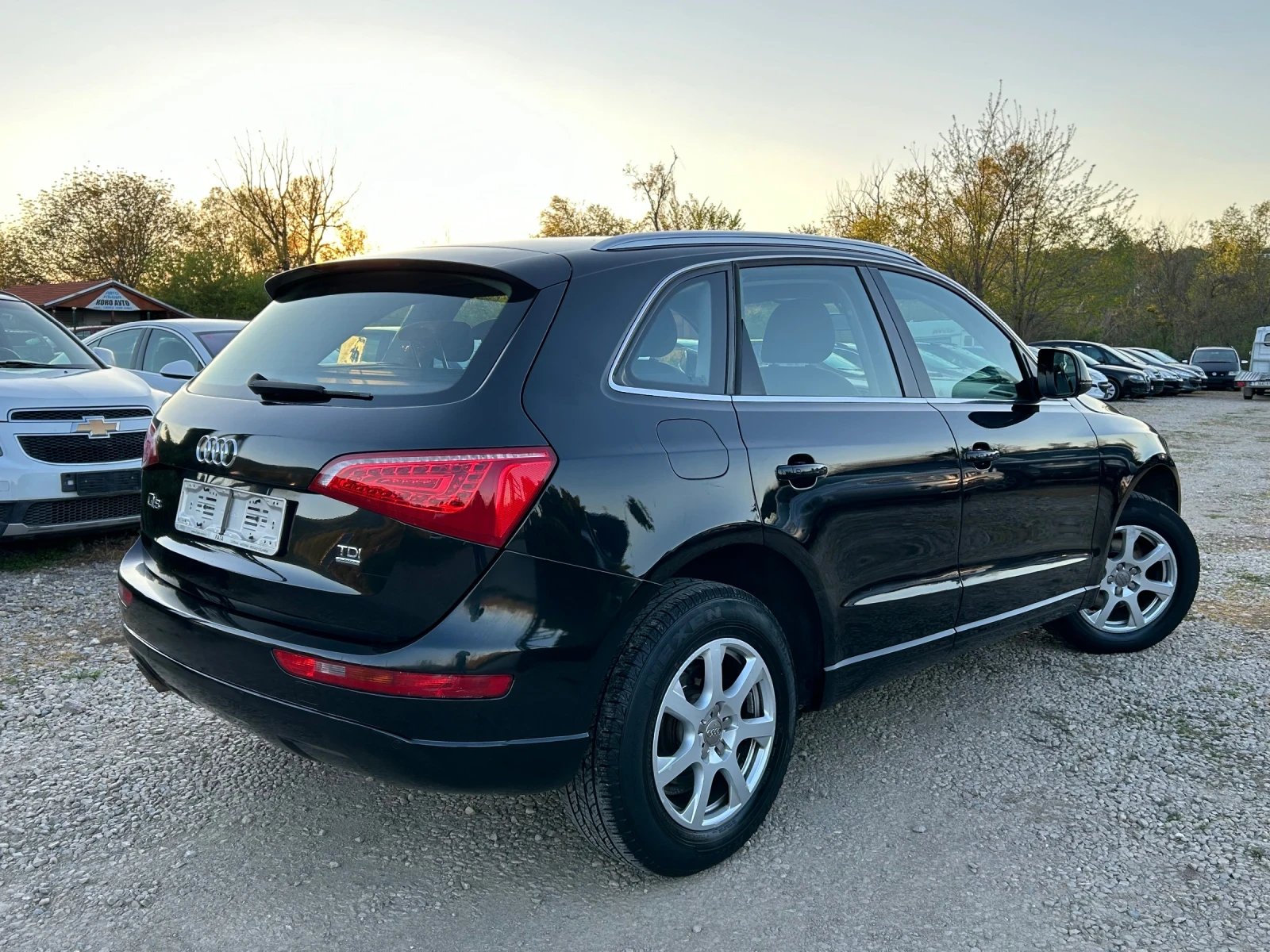 Audi Q5 2.0TDI 170к.с LED 6ск 4х4 - изображение 5