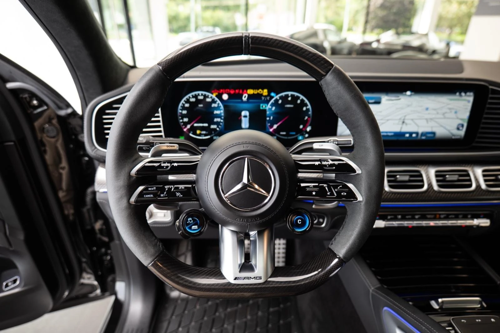 Mercedes-Benz GLS 63 AMG /4-MATIC/FACELIFT/CARBON/BURM 4D/PANO/EXCLUSIV/TV/ - изображение 10