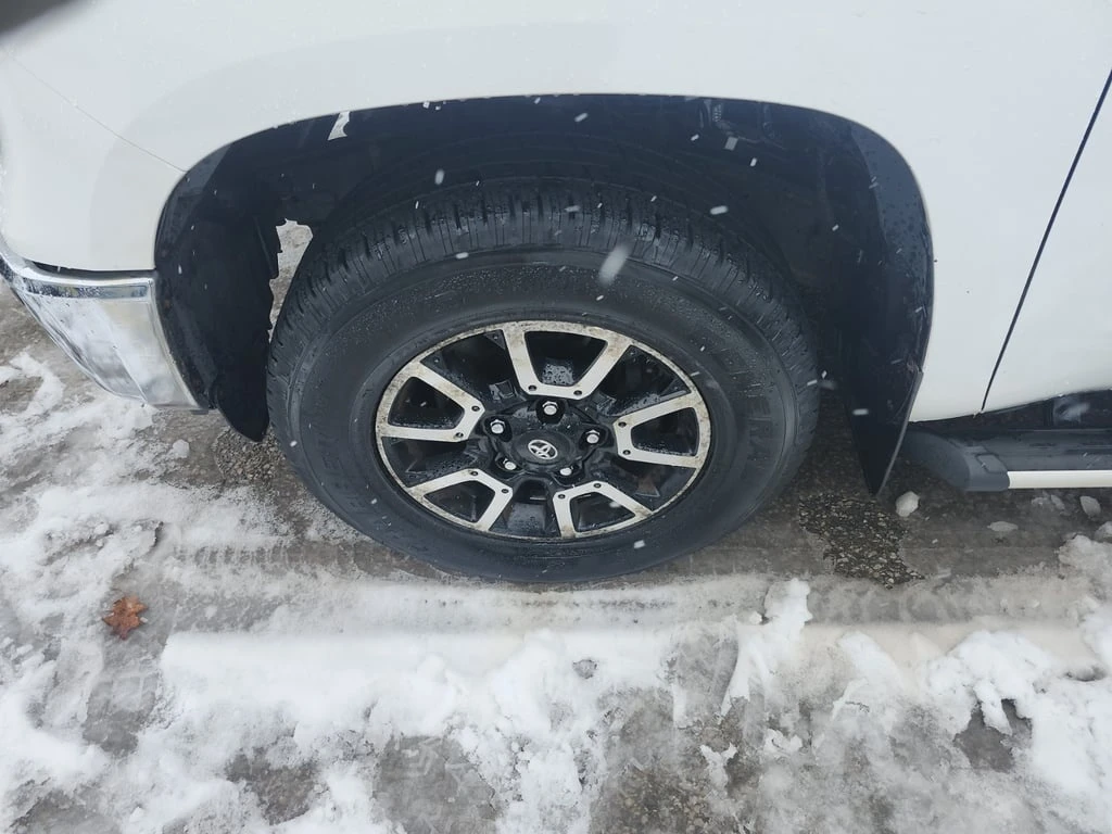 Toyota Tundra * SR * CARFAX * БЕЗ ПЪРВОНАЧАЛНА ВНОСКА - изображение 7