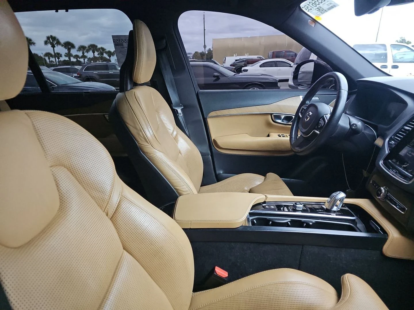 Volvo Xc90 T8 Plug-in 400 �.�. 2019�. 6+ 1 ����. ���������  | Mobile.bg � ����������� 2