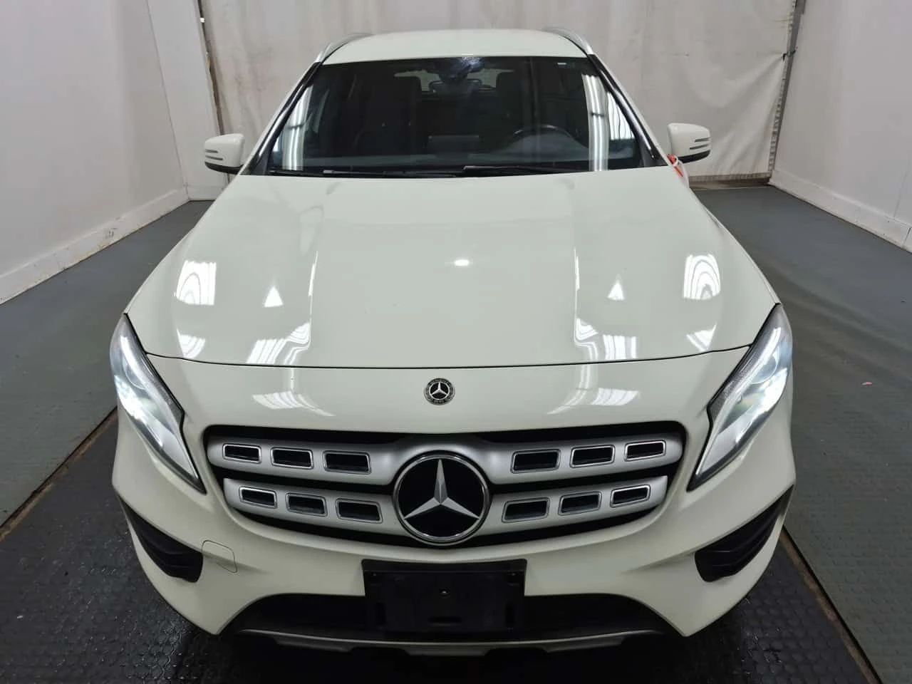 Mercedes-Benz GLA * 250 * CARFAX * БЕЗ ПЪРВОНАЧАЛНА ВНОСКА, снимка 17 - Автомобили и джипове - 53870010