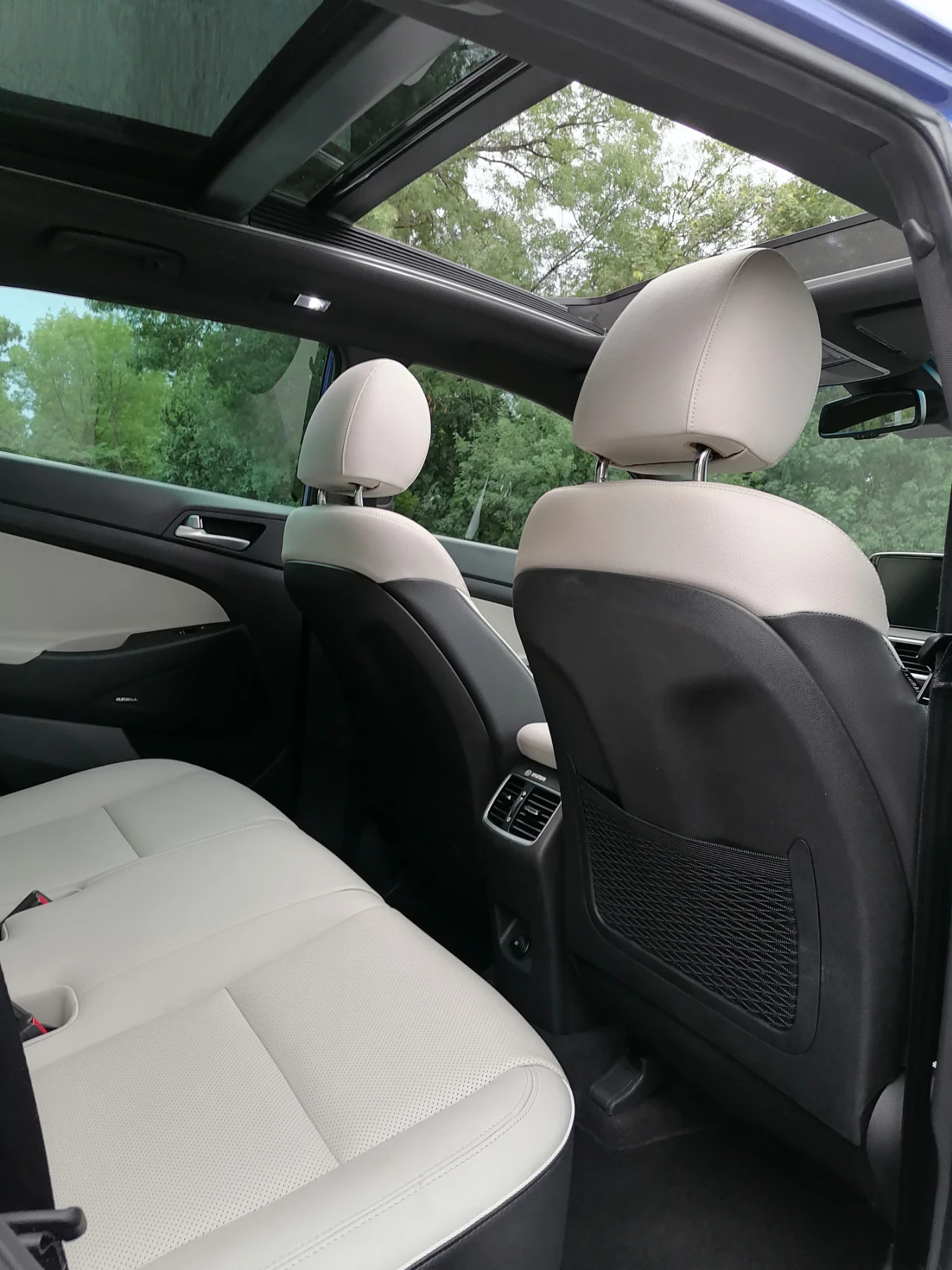 Hyundai Tucson 2.0CRDI* Premium Изпълнение* 4х4* 185кс* Сервизна , снимка 14 - Автомобили и джипове - 53906907