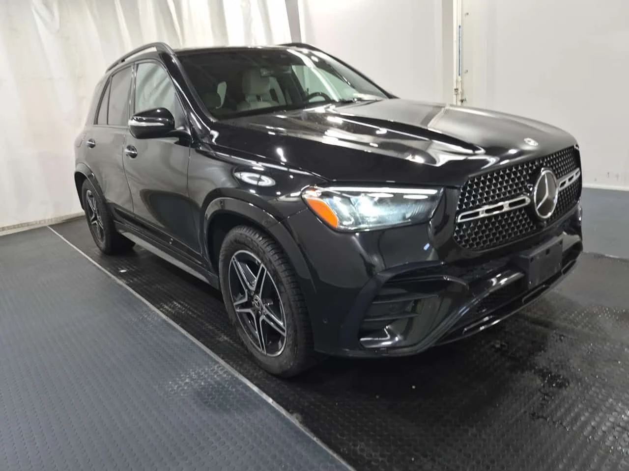 Mercedes-Benz GLE 450  CARFAX * БЕЗ ПЪРВОНАЧАЛНА ВНОСКА, снимка 2 - Автомобили и джипове - 54841811