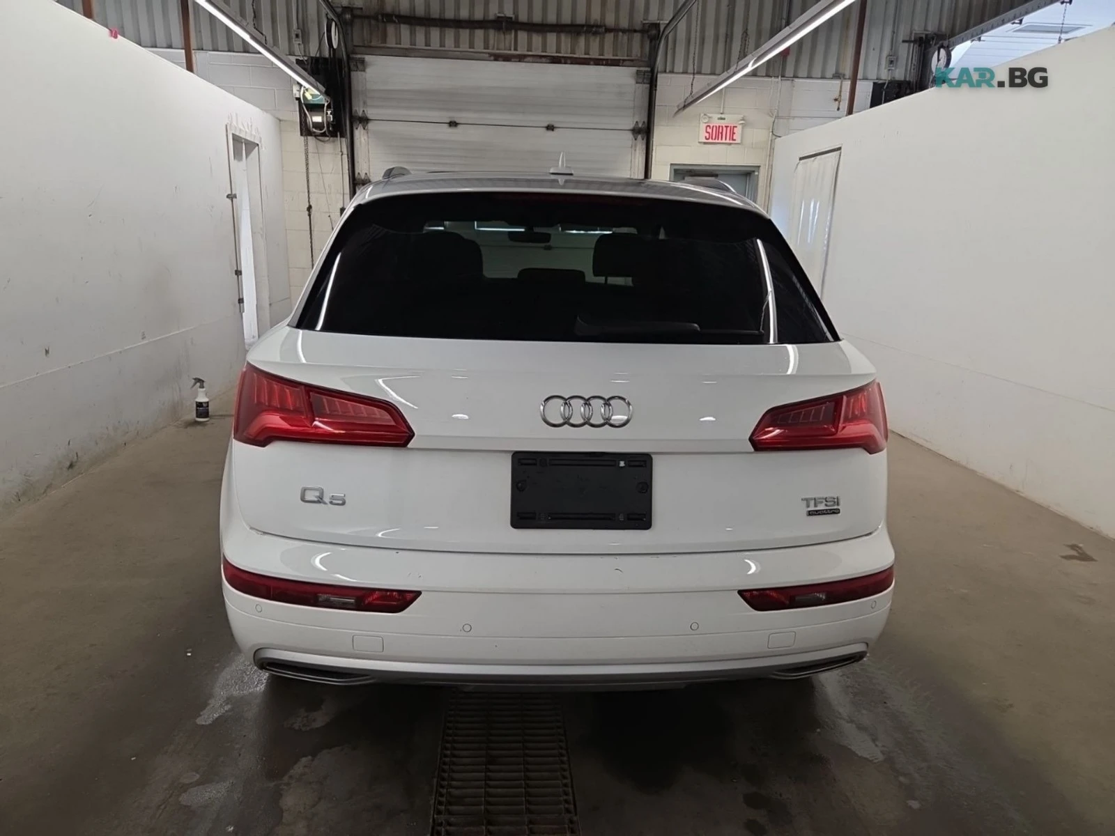 Audi Q5 Progressiv * Pano * АвтоКредит * (ЦЕНА ДО БГ), снимка 4 - Автомобили и джипове - 55071704