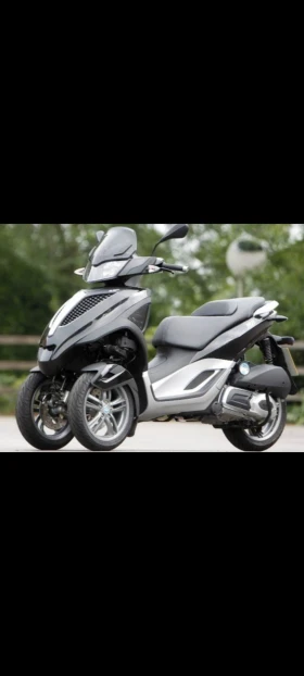     Piaggio Mp3 4