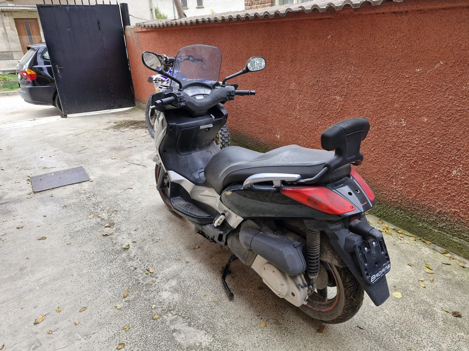 Yamaha X-max Швейцария  - изображение 3