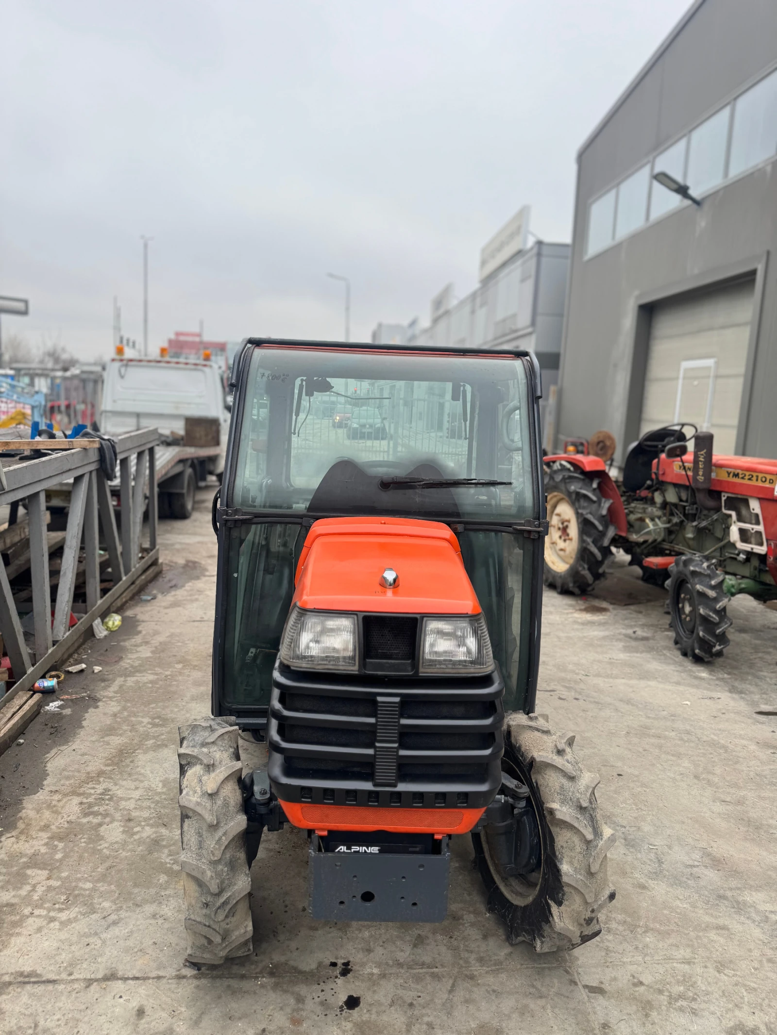 Трактор Kubota Bb260 - изображение 2