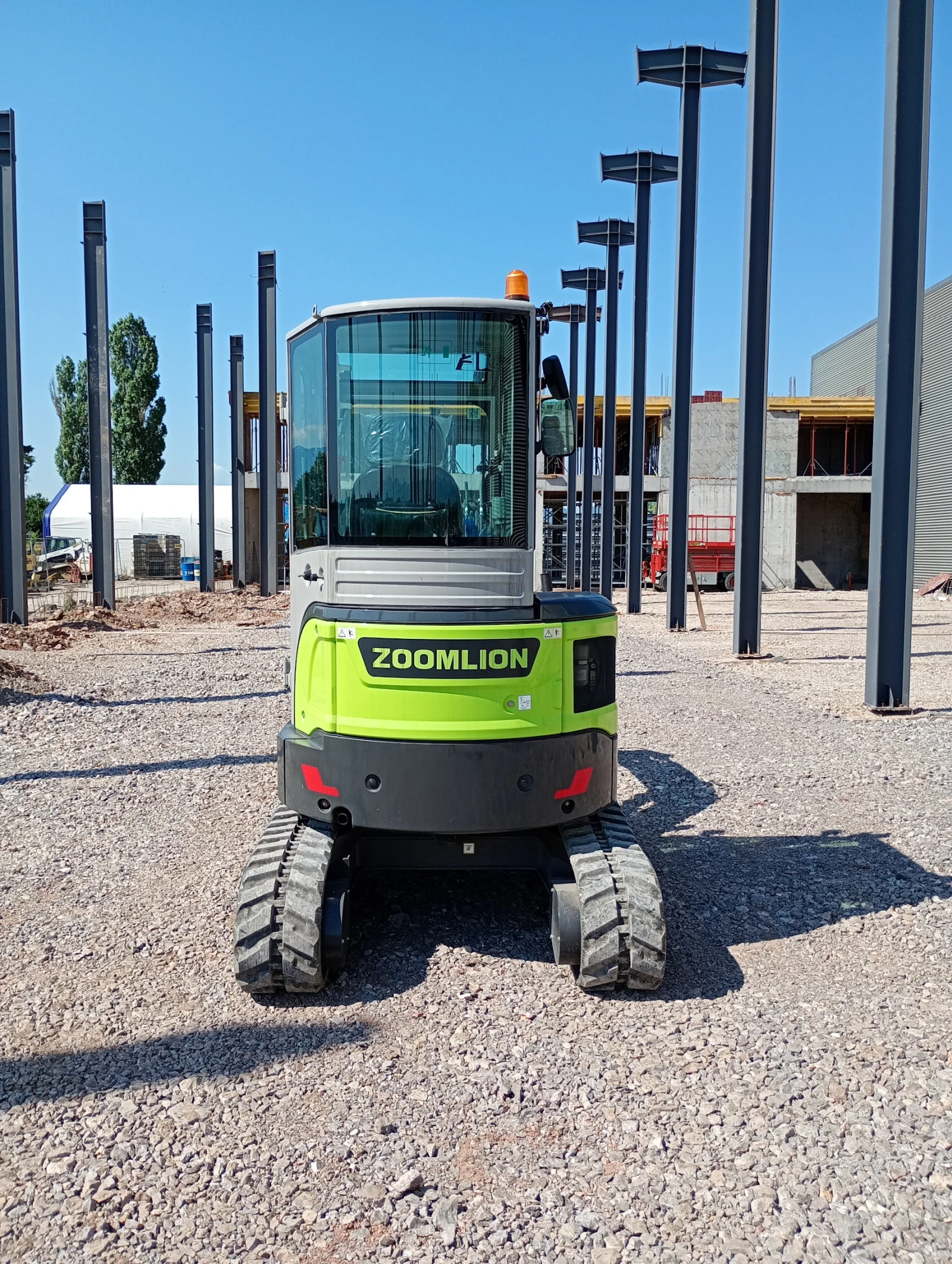 Багер ZOOMLION ZE26GU, снимка 7 - Индустриална техника - 54944716