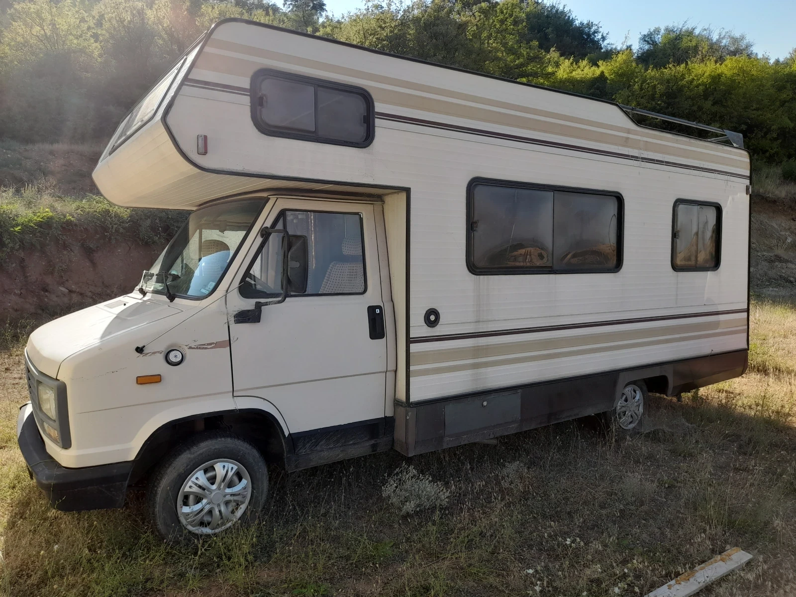 Кемпер Peugeot J5, снимка 3 - Каравани и кемпери - 55547094