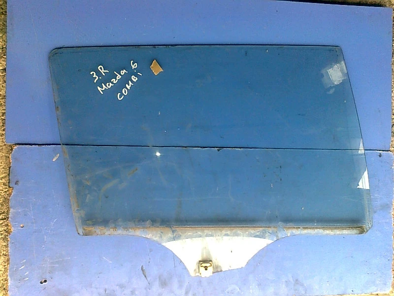стъкло странично задно дясно за Мазда 6 комби 06г.