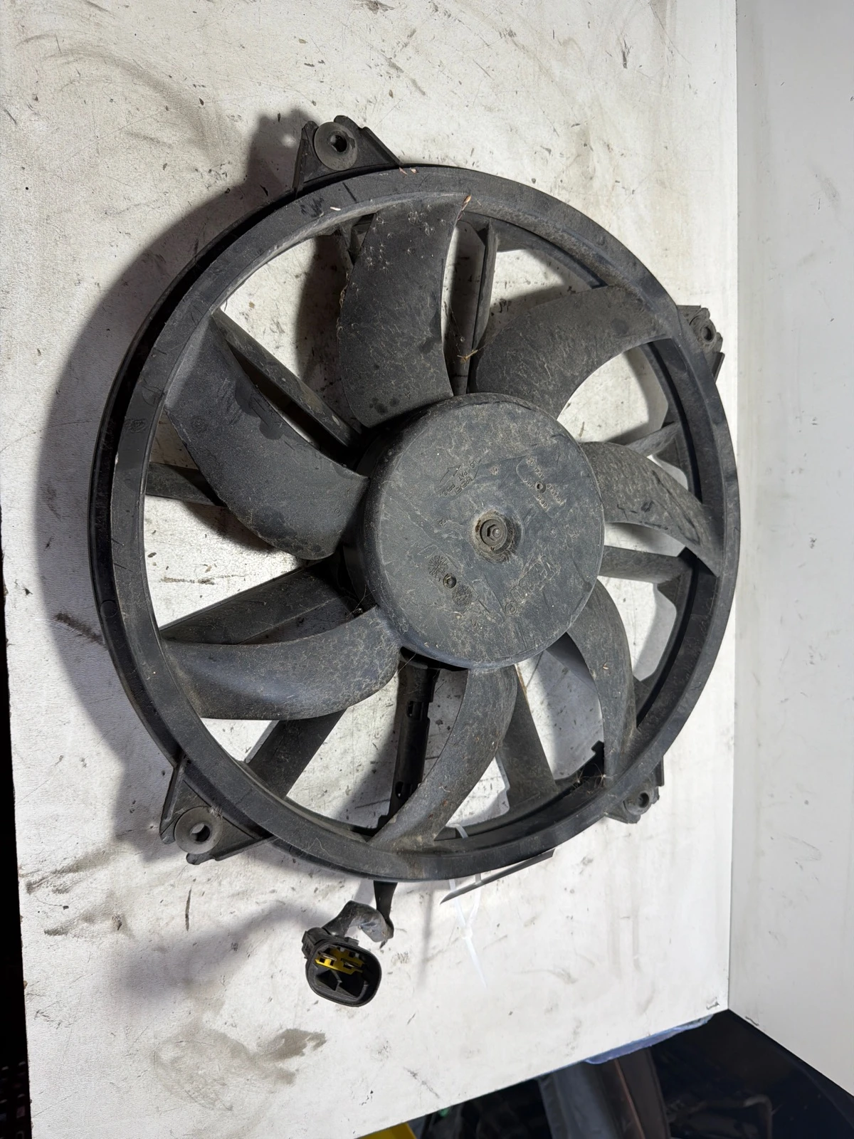 перка комплект 1.6HDI 1049874716T Peugeot 308