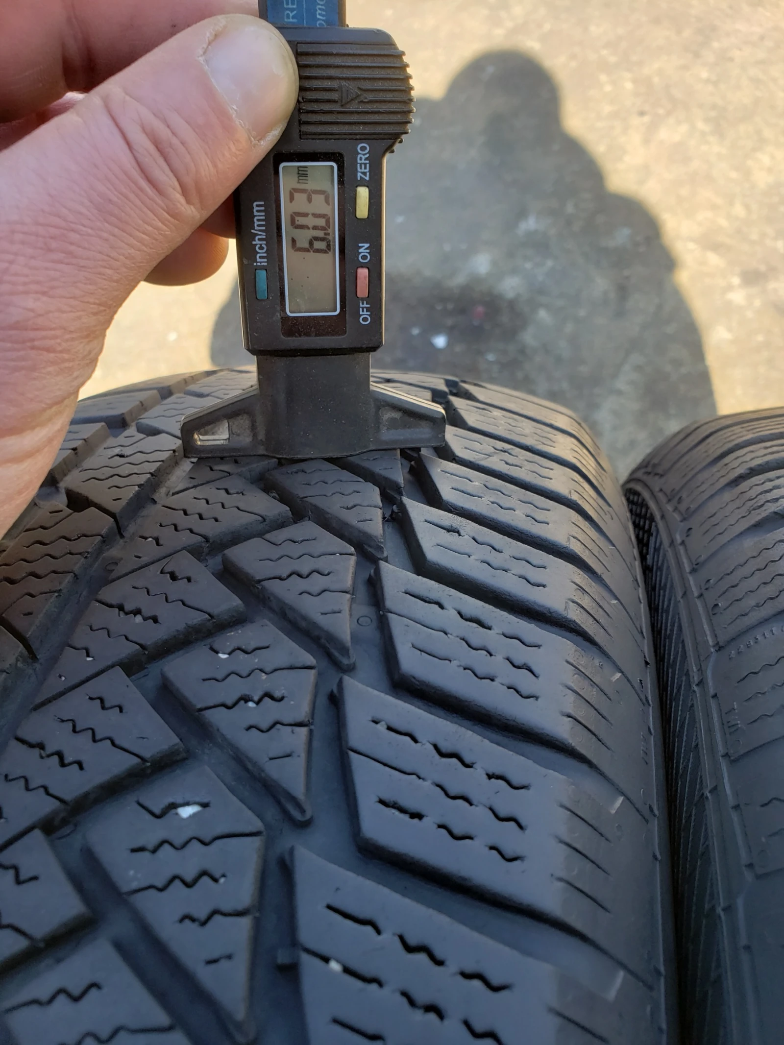 Гуми Зимни 195/70R16, снимка 9 - Гуми и джанти - 53782351