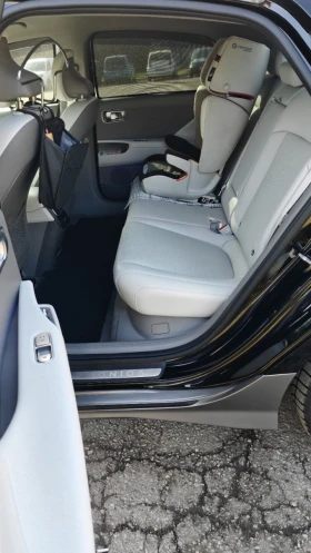 Hyundai Ioniq 6 UNIQ 4x4 325 к.с.ТОП оборудване | Гаранция до 2031, снимка 11