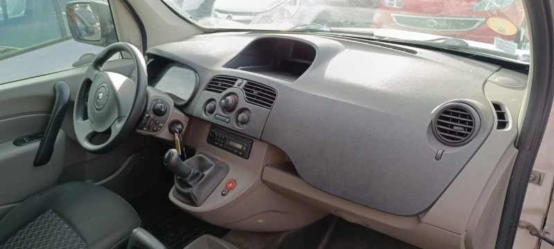 Renault Kangoo 1.5 DCi, снимка 6 - Автомобили и джипове - 29421856