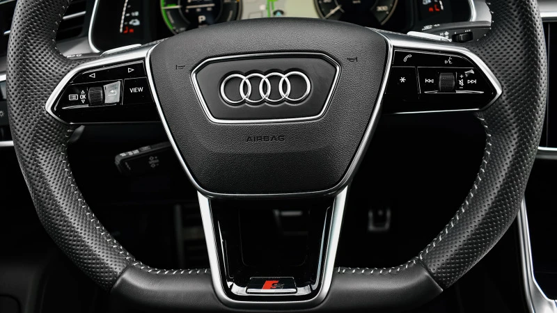 Audi A7 Sportback 55 TFSI e MHEV quattro S tronic, снимка 10 - Автомобили и джипове - 38911791