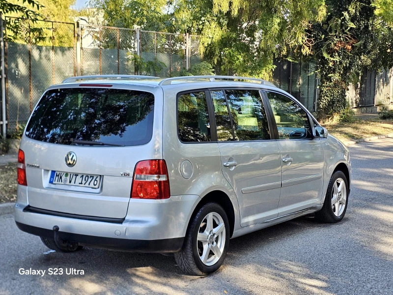 VW Touran 1.9TDi-105kc.-6ck., снимка 3 - Автомобили и джипове - 45540213