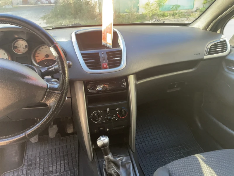 Peugeot 207, снимка 7 - Автомобили и джипове - 47581985