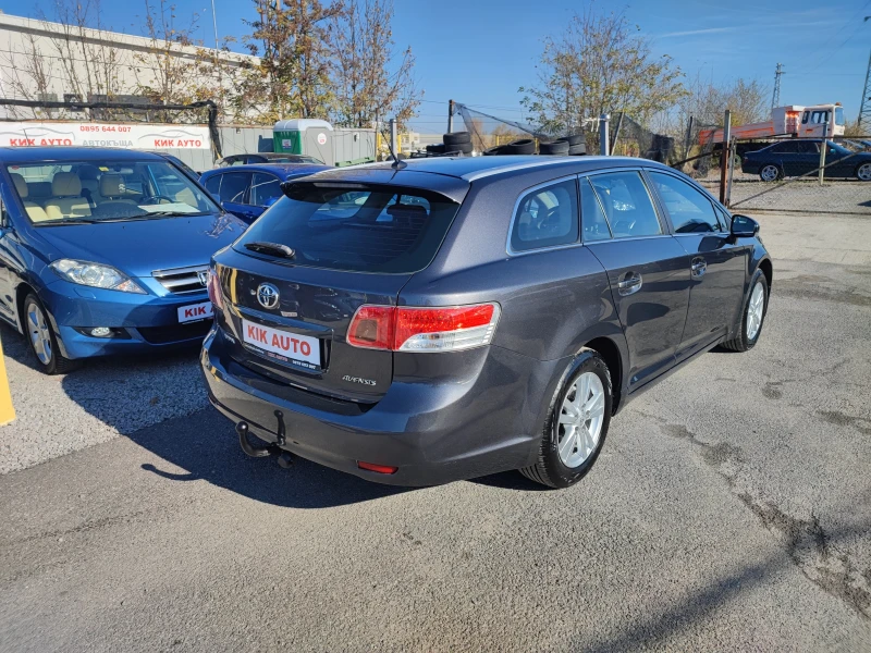 Toyota Avensis 2.0-152ks-АВТОМАТ, снимка 5 - Автомобили и джипове - 48011405