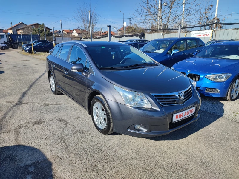 Toyota Avensis 2.0-152ks-АВТОМАТ, снимка 3 - Автомобили и джипове - 48011405