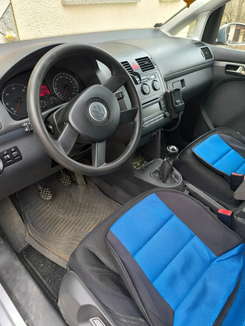 VW Touran, снимка 8 - Автомобили и джипове - 49514147