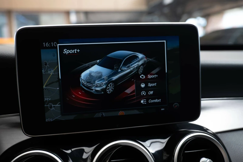 Mercedes-Benz C 250 4Matic/Bluetec/Blind Spot/Dynamic LED, снимка 11 - Автомобили и джипове - 50477347