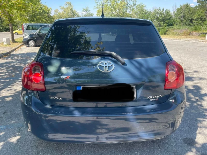 Toyota Auris 2.0 D4D keyless Сервизна книжка, снимка 3 - Автомобили и джипове - 51098690