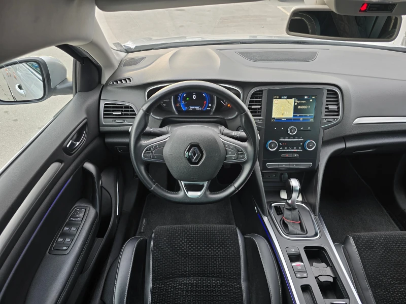 Renault Megane 1.3 Tce Intens, снимка 10 - Автомобили и джипове - 52148122