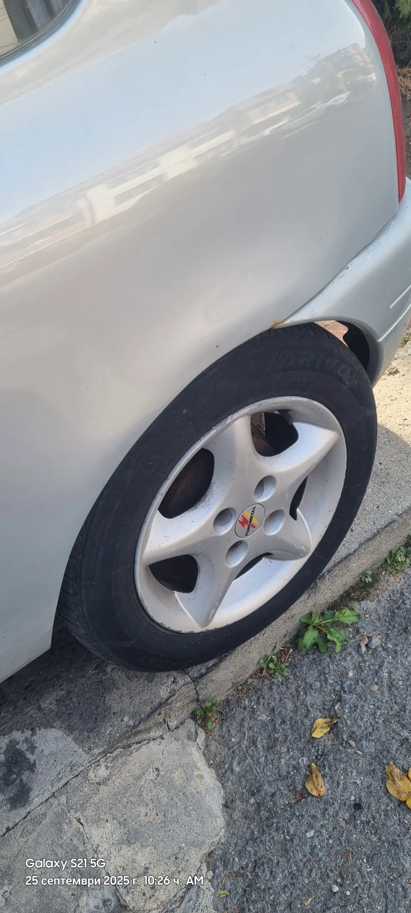 Renault Clio, снимка 4 - Автомобили и джипове - 52867007