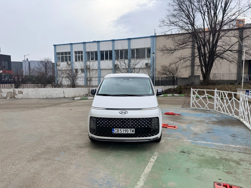 Hyundai Staria LUX AWD, снимка 2 - Автомобили и джипове - 53507703