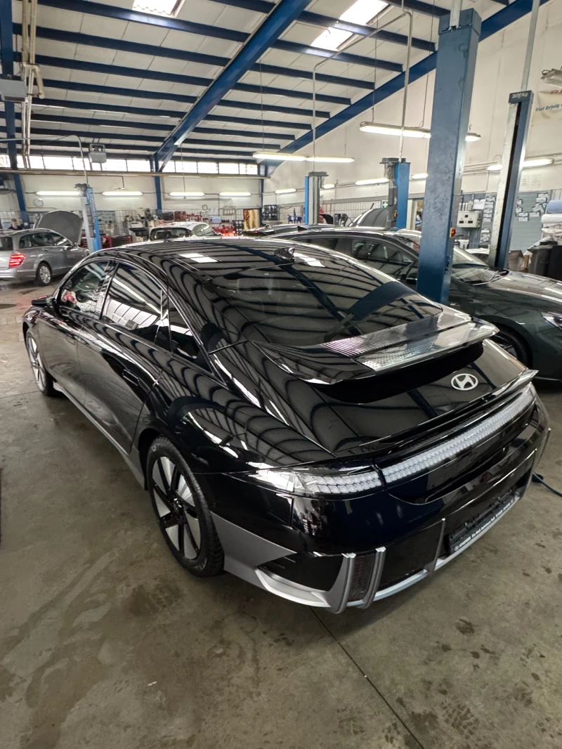 Hyundai Ioniq 6 UNIQ 4x4 325 к.с.ТОП оборудване | Гаранция до 2031, снимка 3 - Автомобили и джипове - 53579985