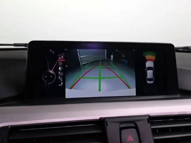 BMW 320 2.0, снимка 11 - Автомобили и джипове - 53397325