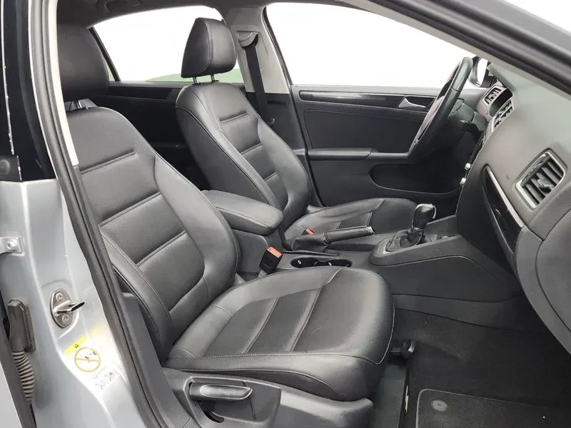 VW Jetta 2.0 TDI, снимка 11 - Автомобили и джипове - 53413603