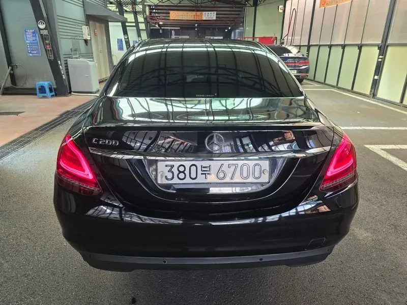Mercedes-Benz C 200 W205, снимка 4 - Автомобили и джипове - 56084617