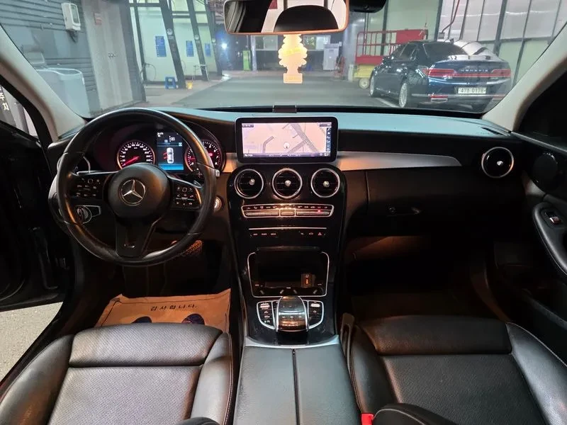 Mercedes-Benz C 200 W205, снимка 7 - Автомобили и джипове - 56084617