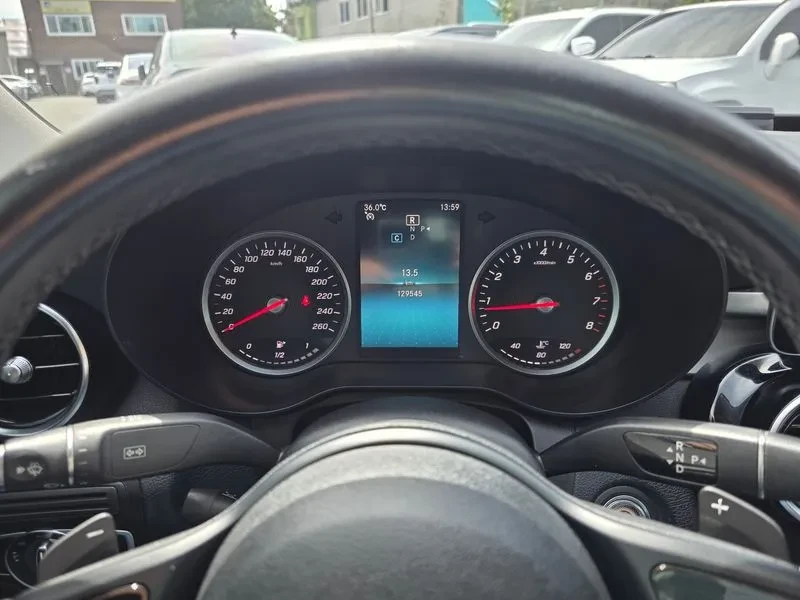 Mercedes-Benz C 200 W205, снимка 8 - Автомобили и джипове - 56084617