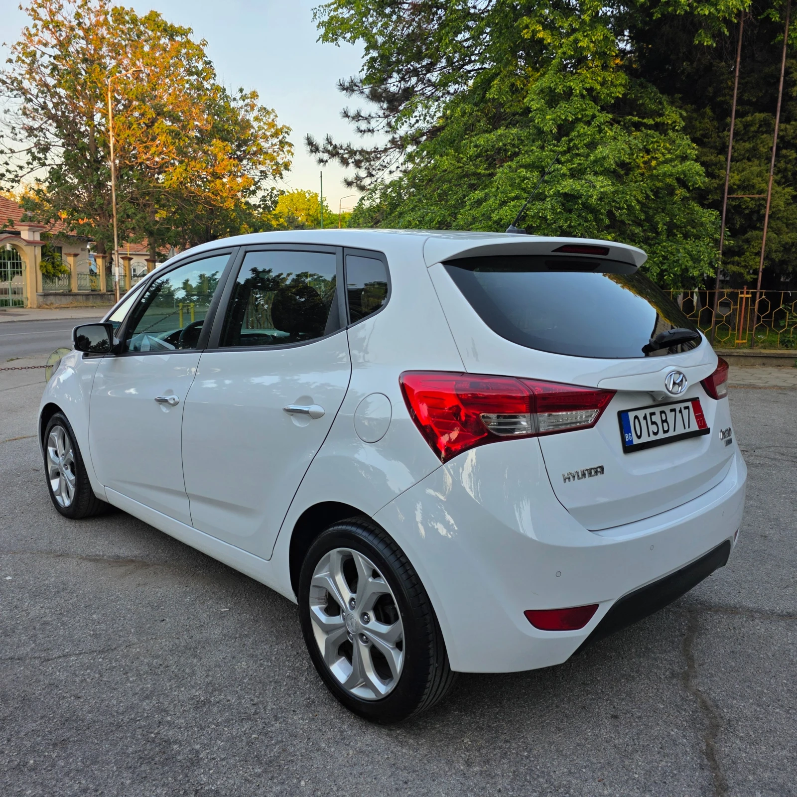 Hyundai Ix20 1.4 CRDI KAMERA NAVI KOJA - изображение 4