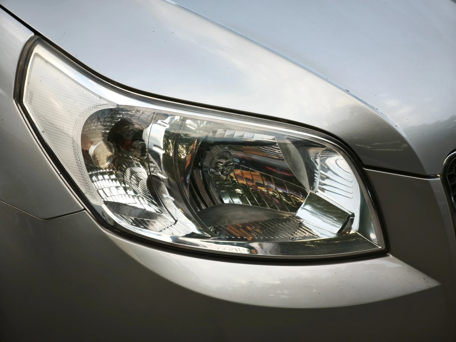 Chevrolet Aveo 1.2 16V - изображение 4