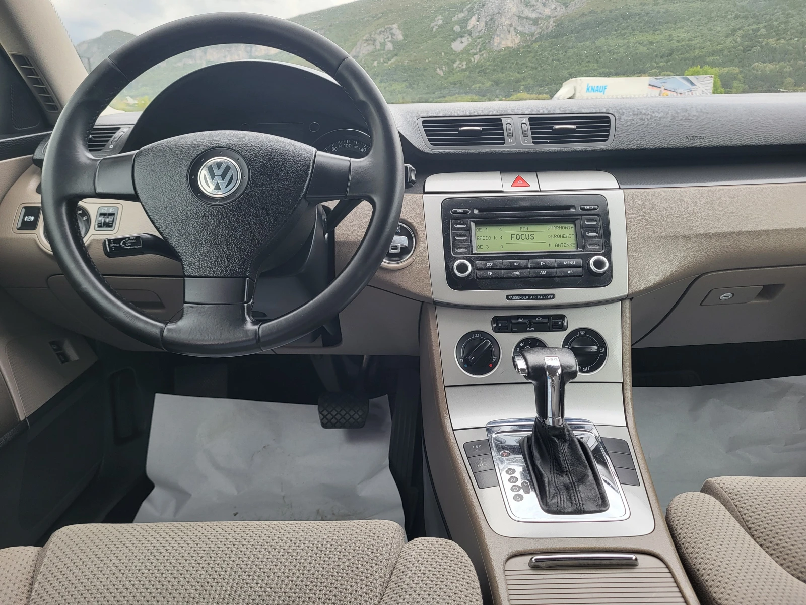 VW Passat 2.0TDi - DSG | Mobile.bg   15